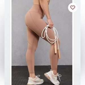 Fabletics Define Powerhold High-waisted 7/8 Legging